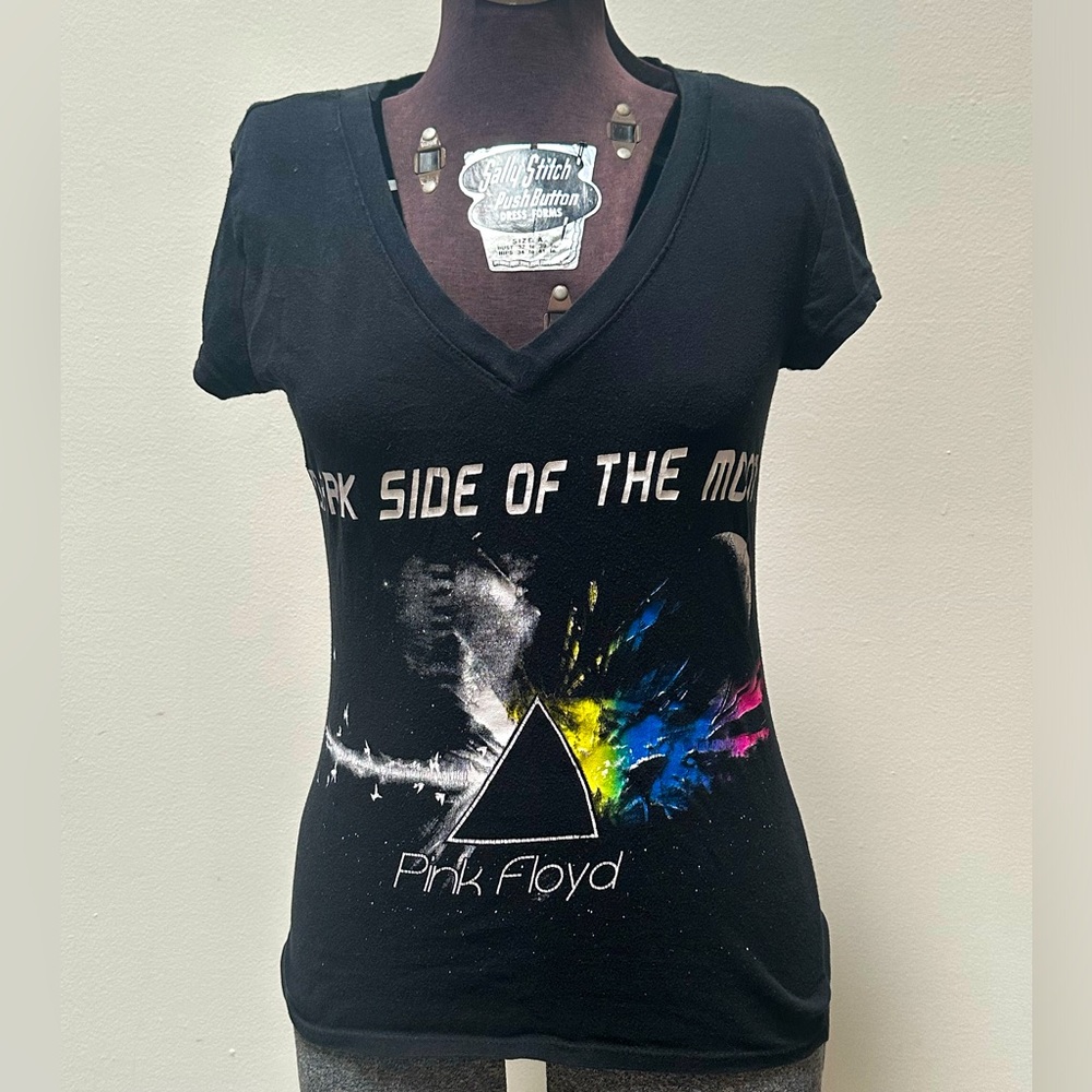 Vtg pink Floyd V-nexk